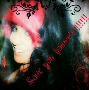 Meet your Posher, Nikki